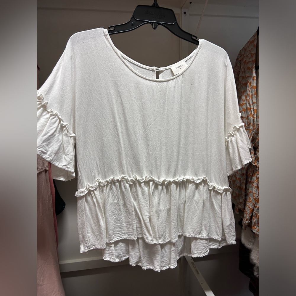 Casual white top
